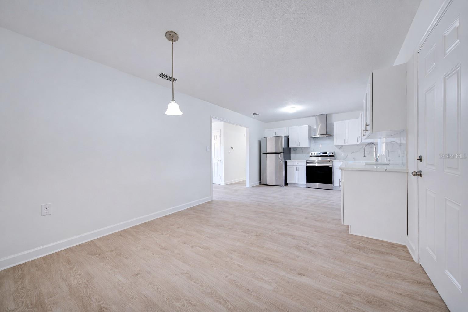 720 Swiss Drive, FL