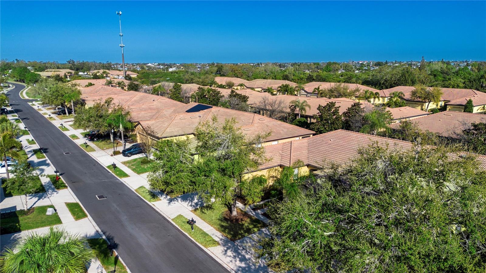 317 Seneca Falls Drive, FL