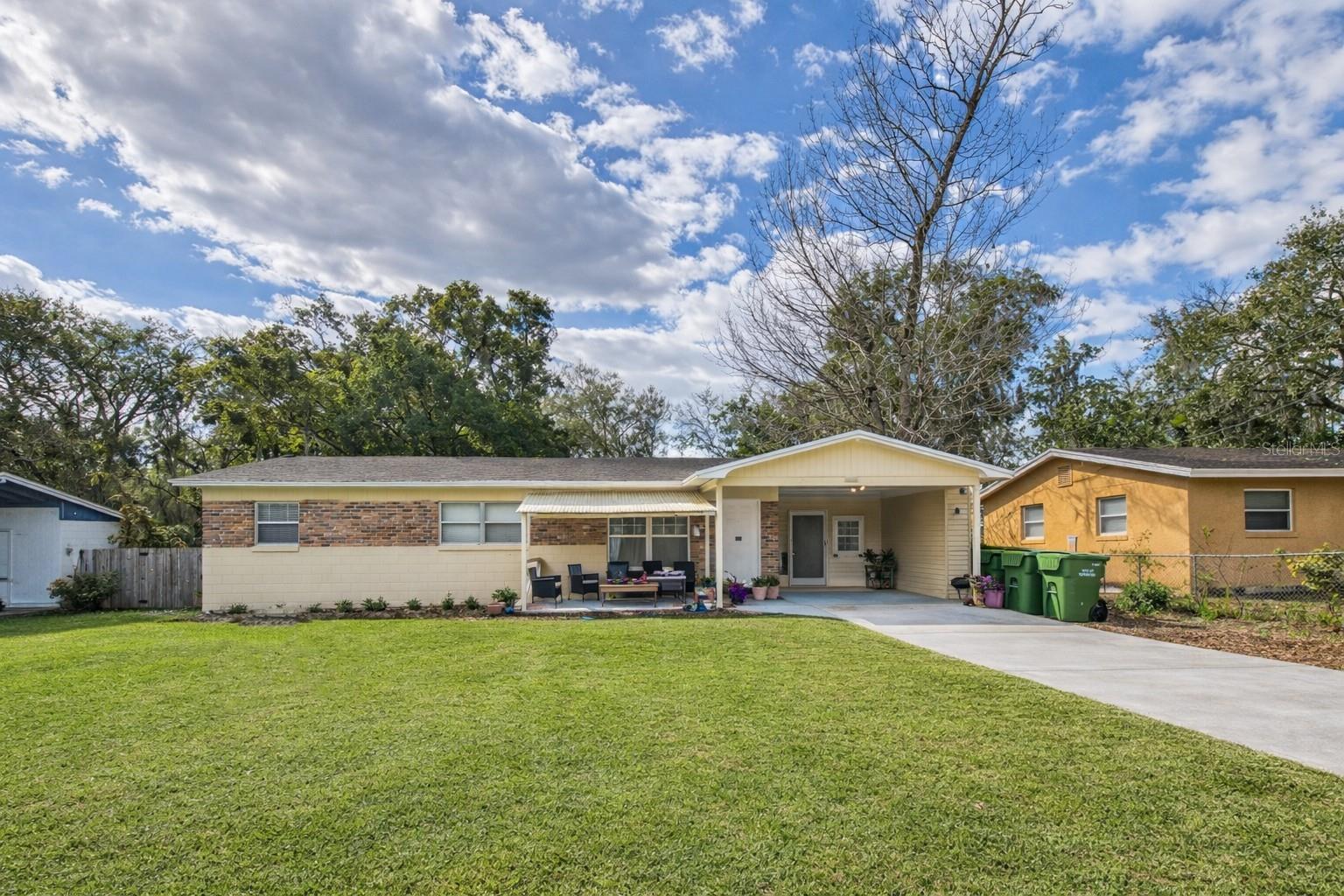 1405 Pembrook Drive, FL