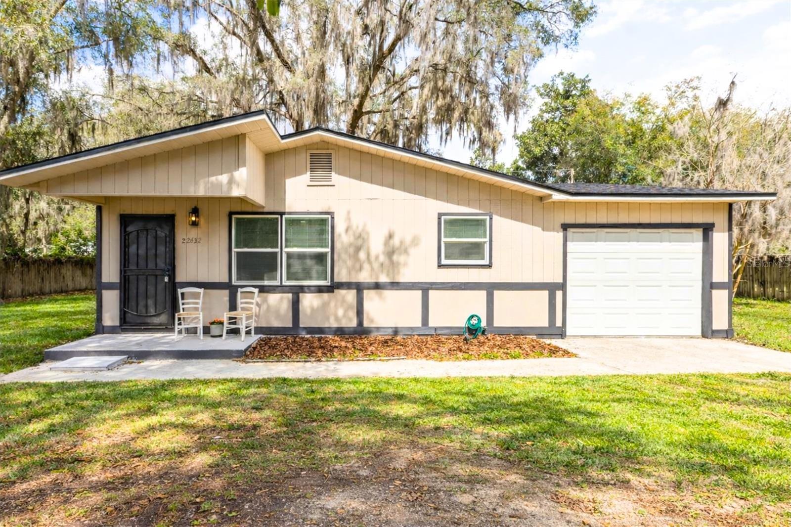 22632 Se Hawthorne Rd, FL