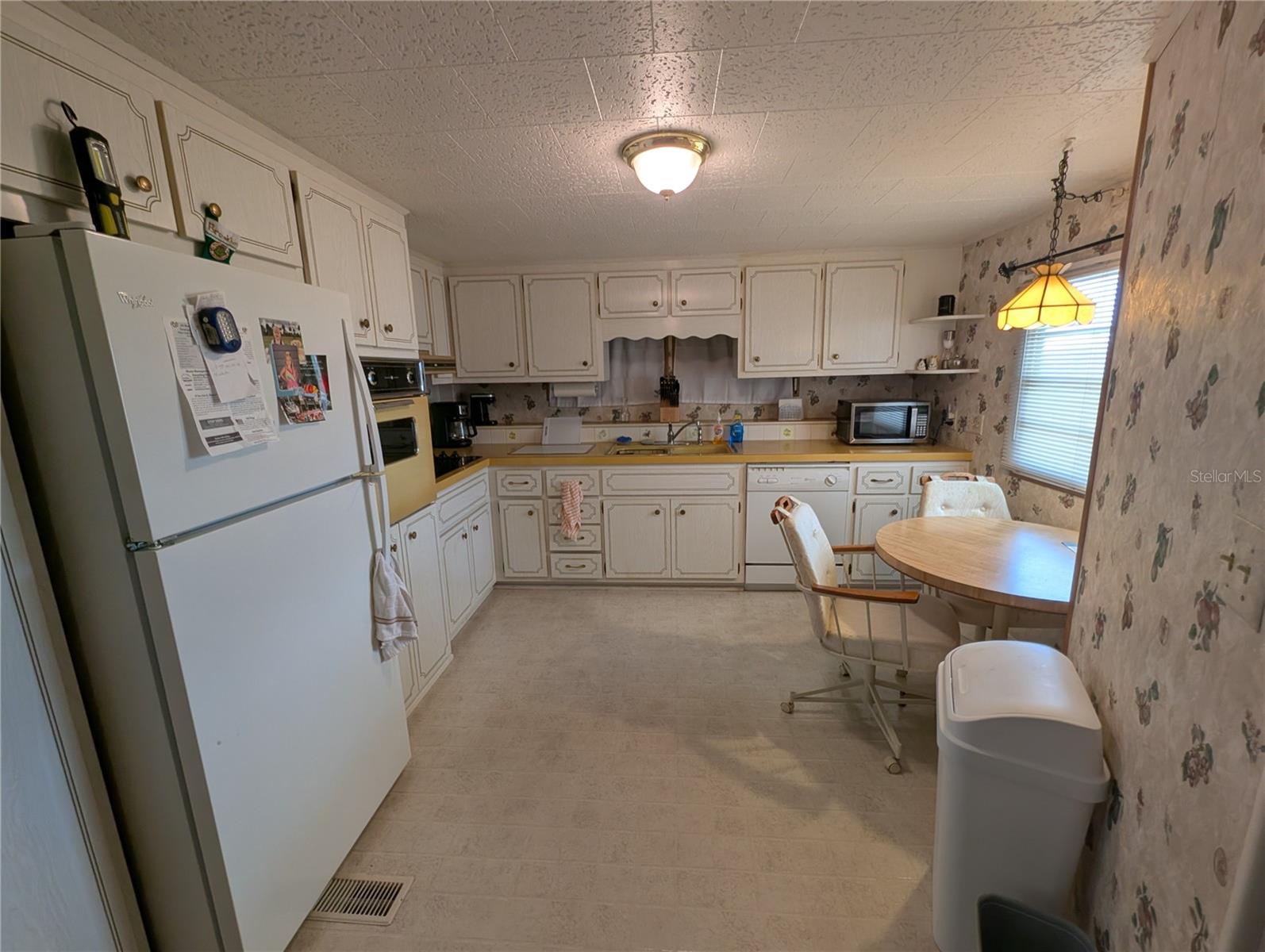 107 48th Avenue Drive, FL