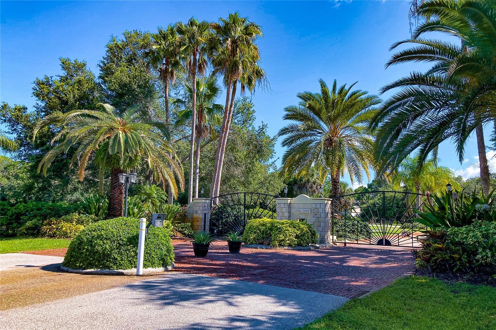 10160 Creekside Dr, FL