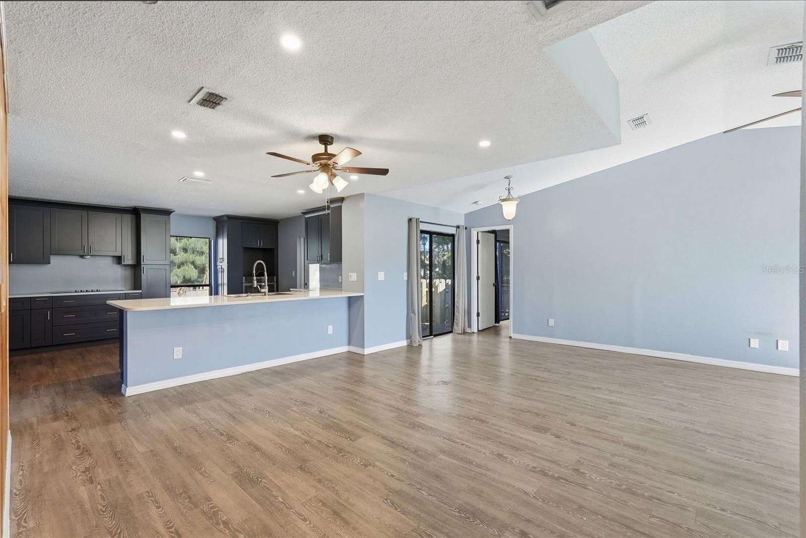 11696 Currie Lane, FL