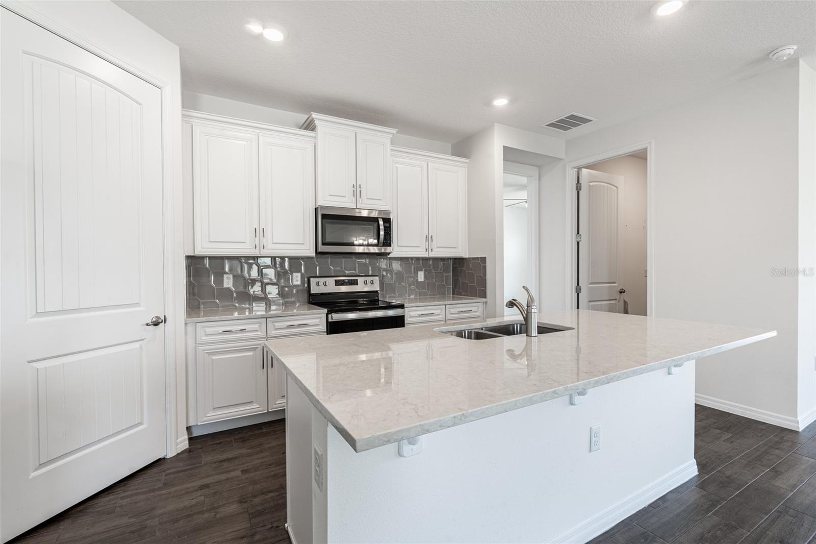 17615 Blazing Star Circle, FL