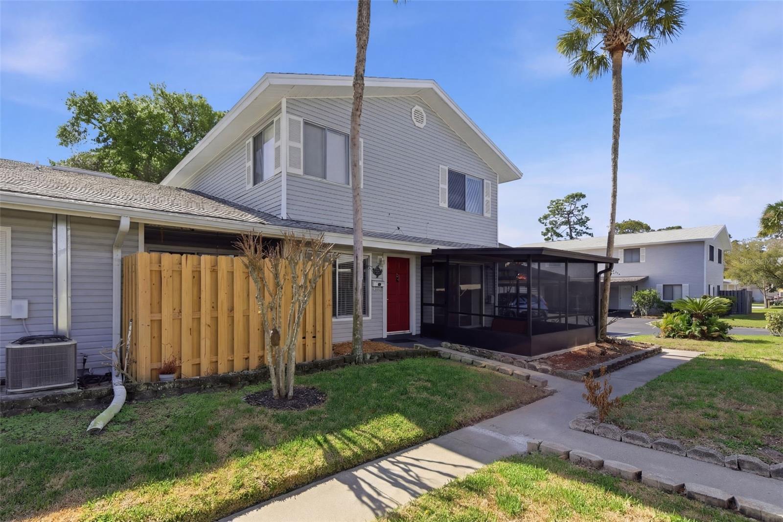 526 Heatherton Village, FL