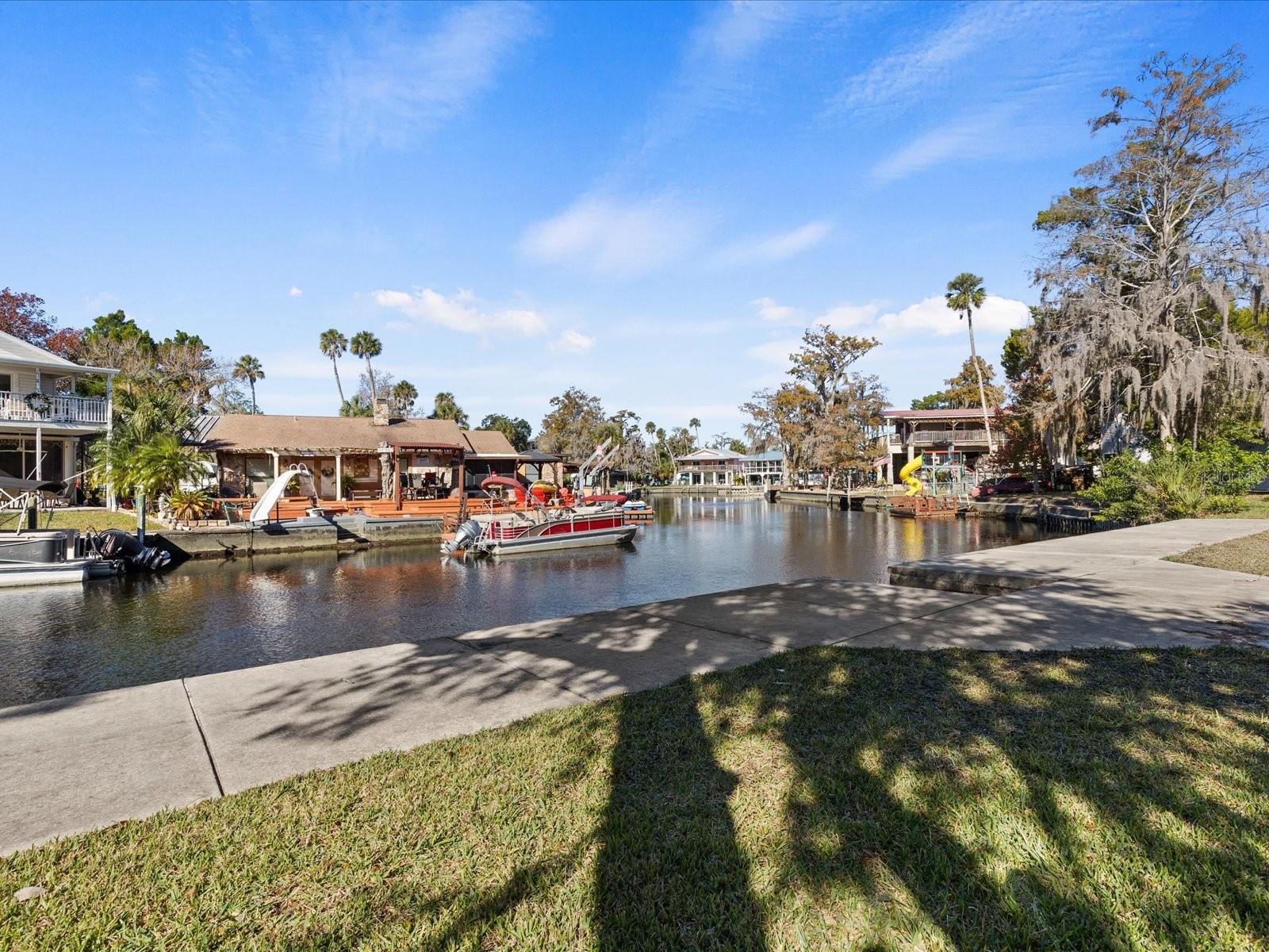 7255 Tropical Dr, FL