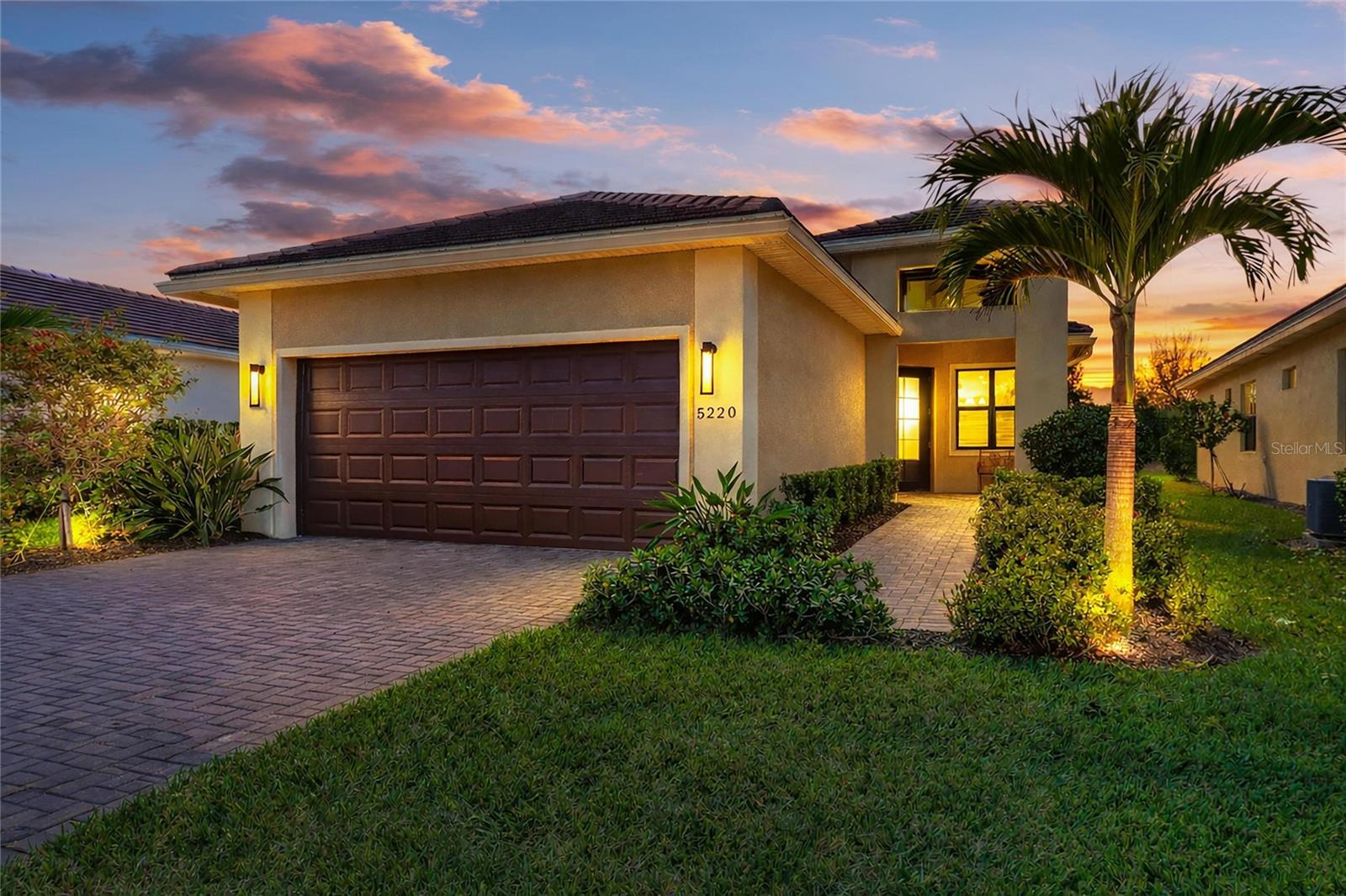 5220 Barnett Circle, FL