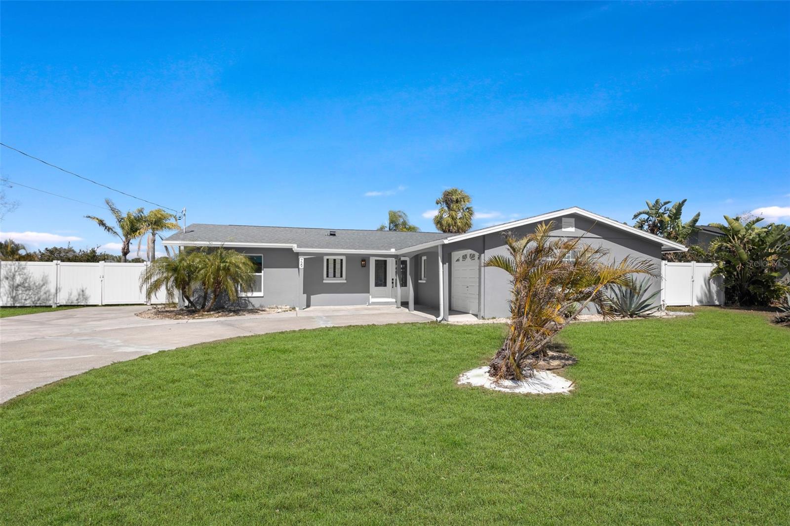 729 Spanish Main Drive, FL