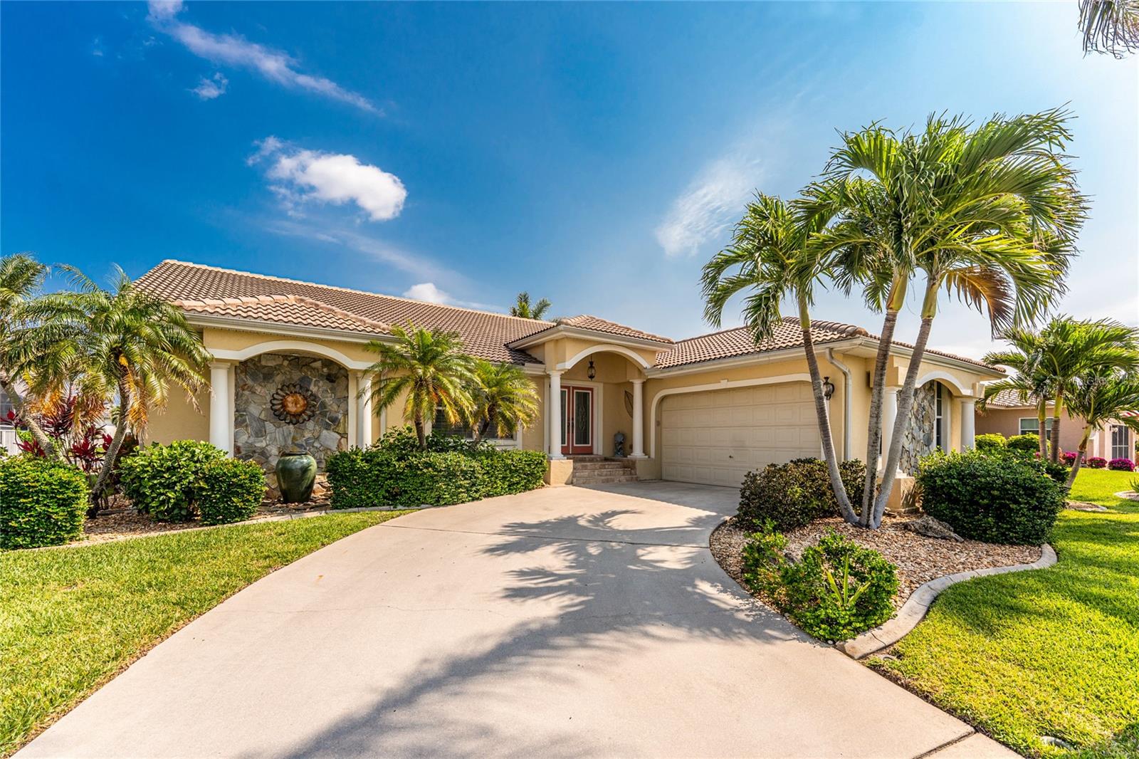 2336 Via Veneto Dr, FL
