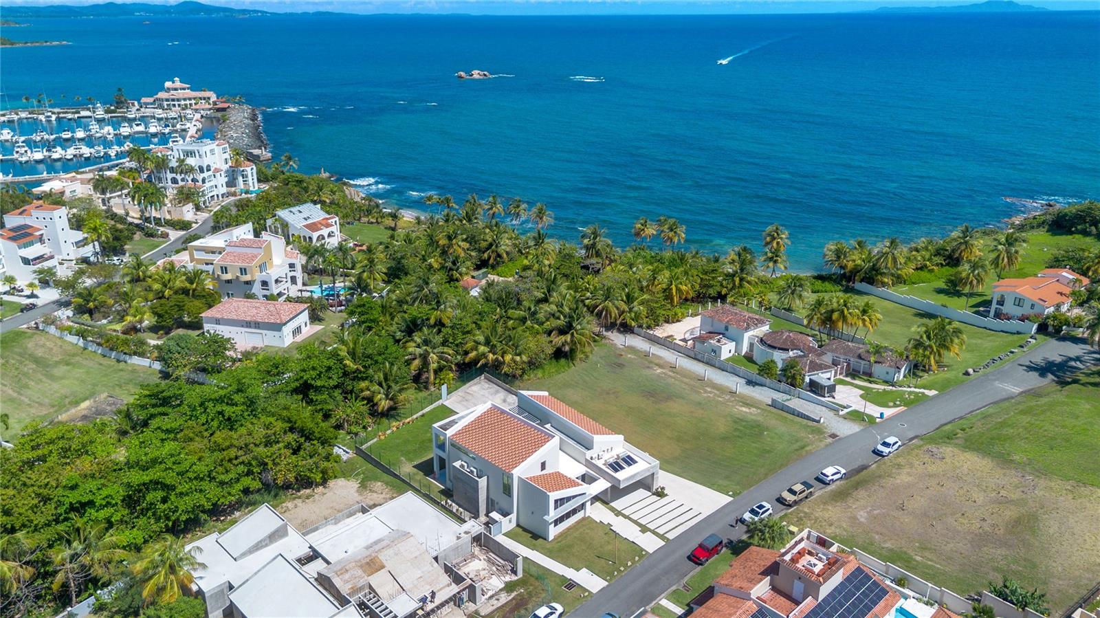 13 Surfside, PR