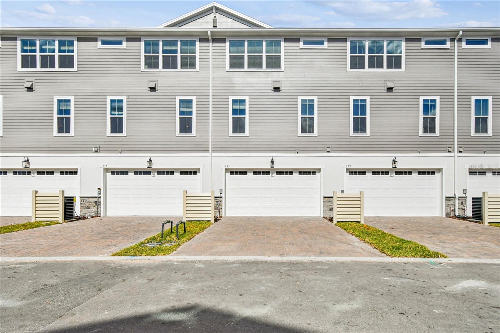 233 Pasquala Way, FL