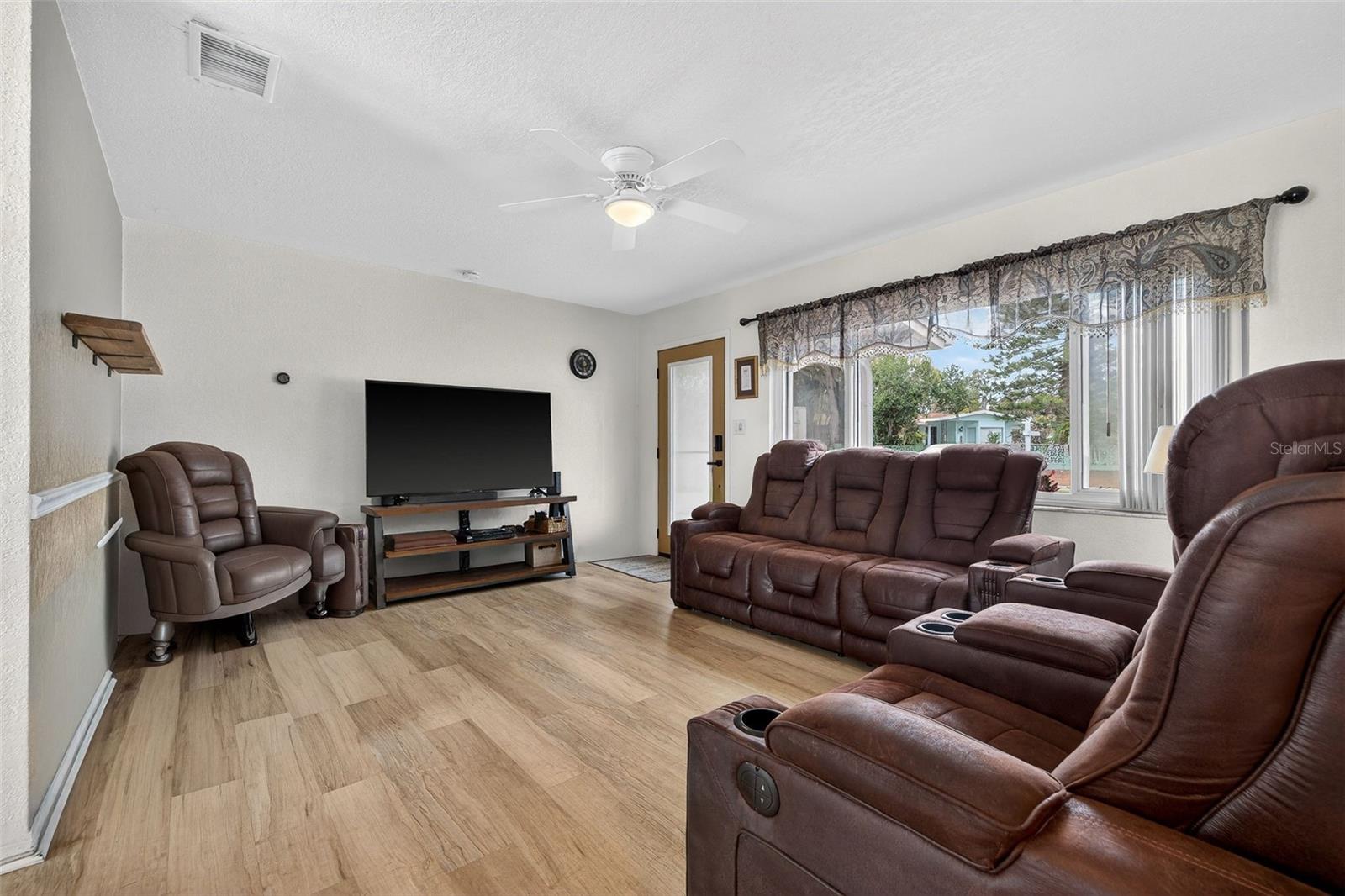 6285 101st Way, FL