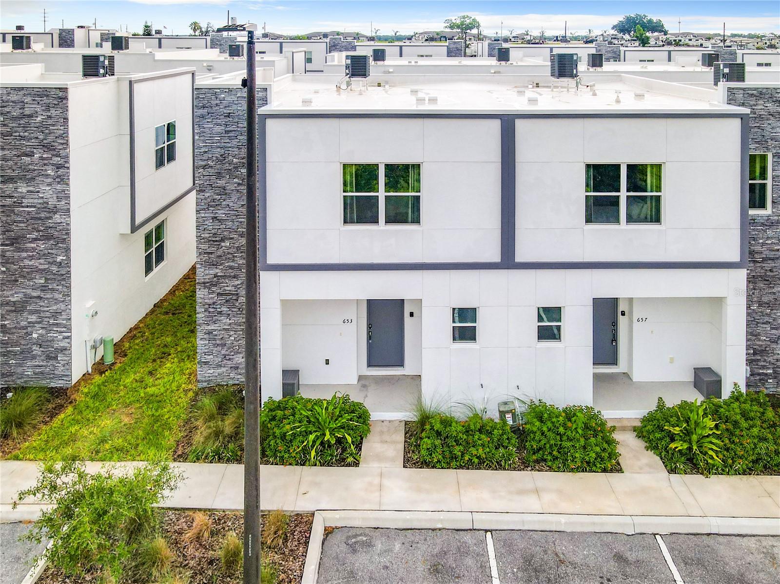 653 Trikomo Drive, FL