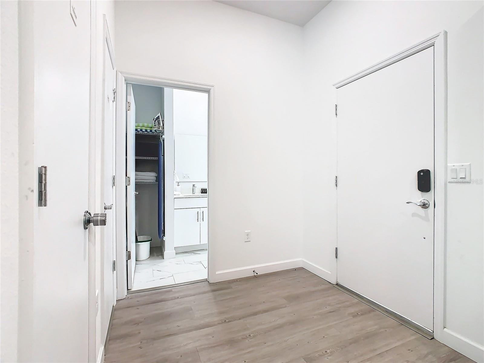 653 Trikomo Drive, FL