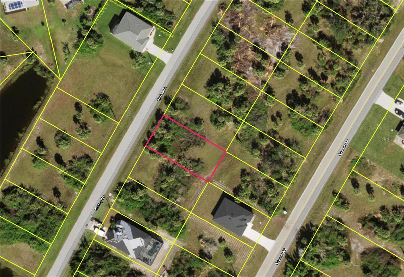 146 Spring Dr, FL