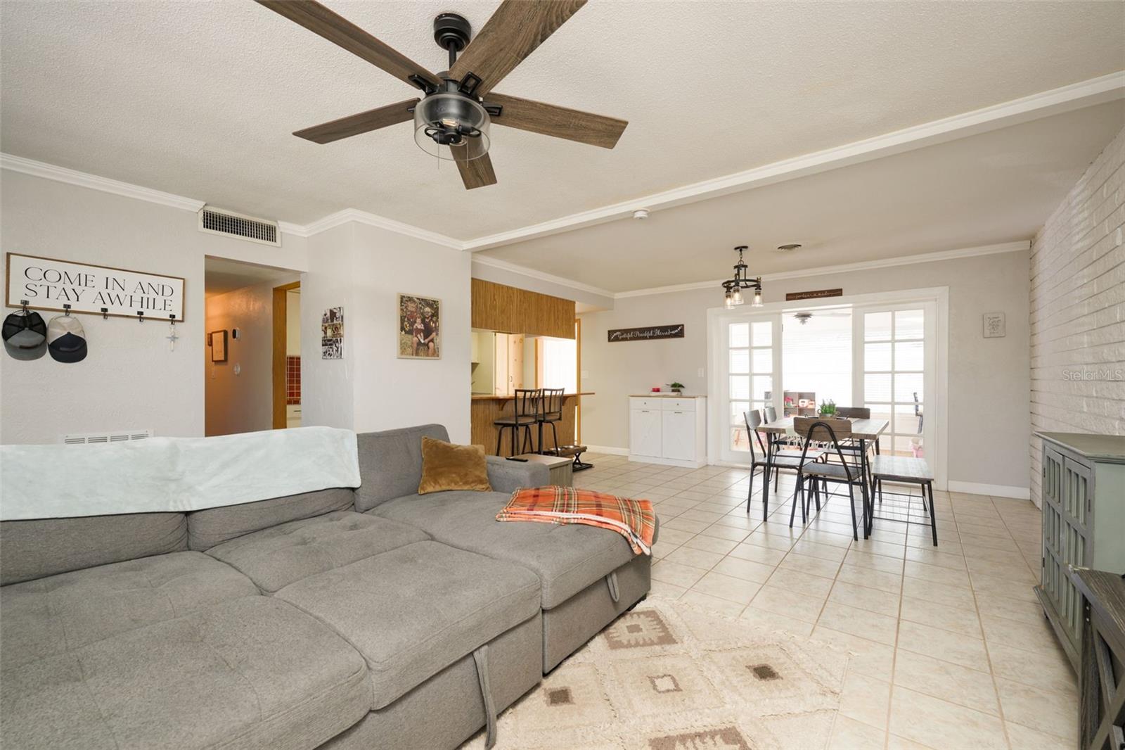 76 Capri Drive, FL