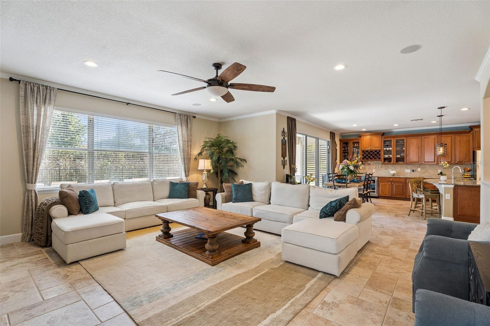 11818 Fiore Drive, FL