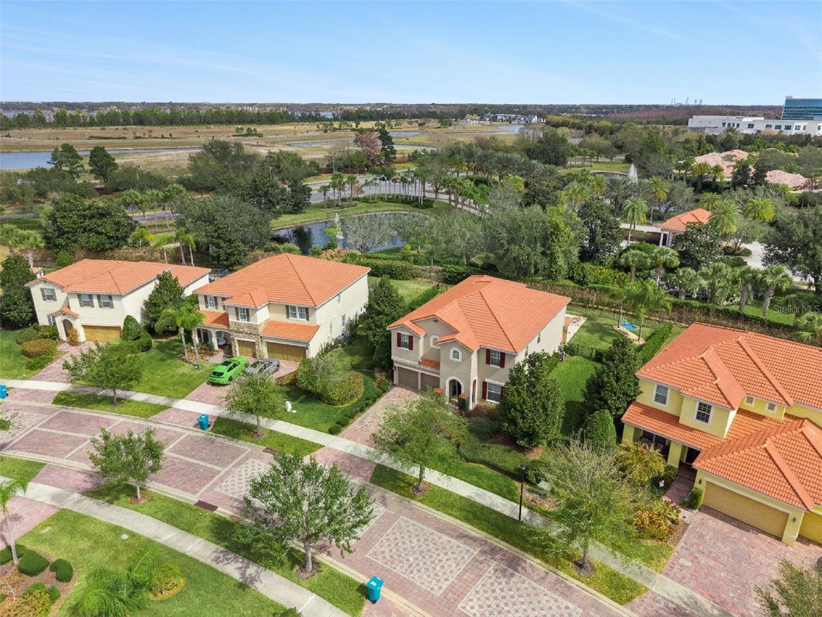 11818 Fiore Dr, FL
