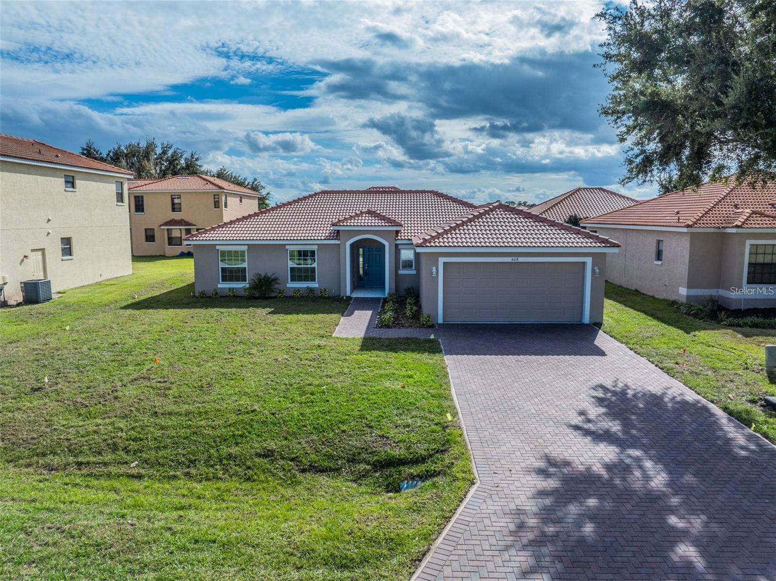 408 Cinnamon Dr, FL