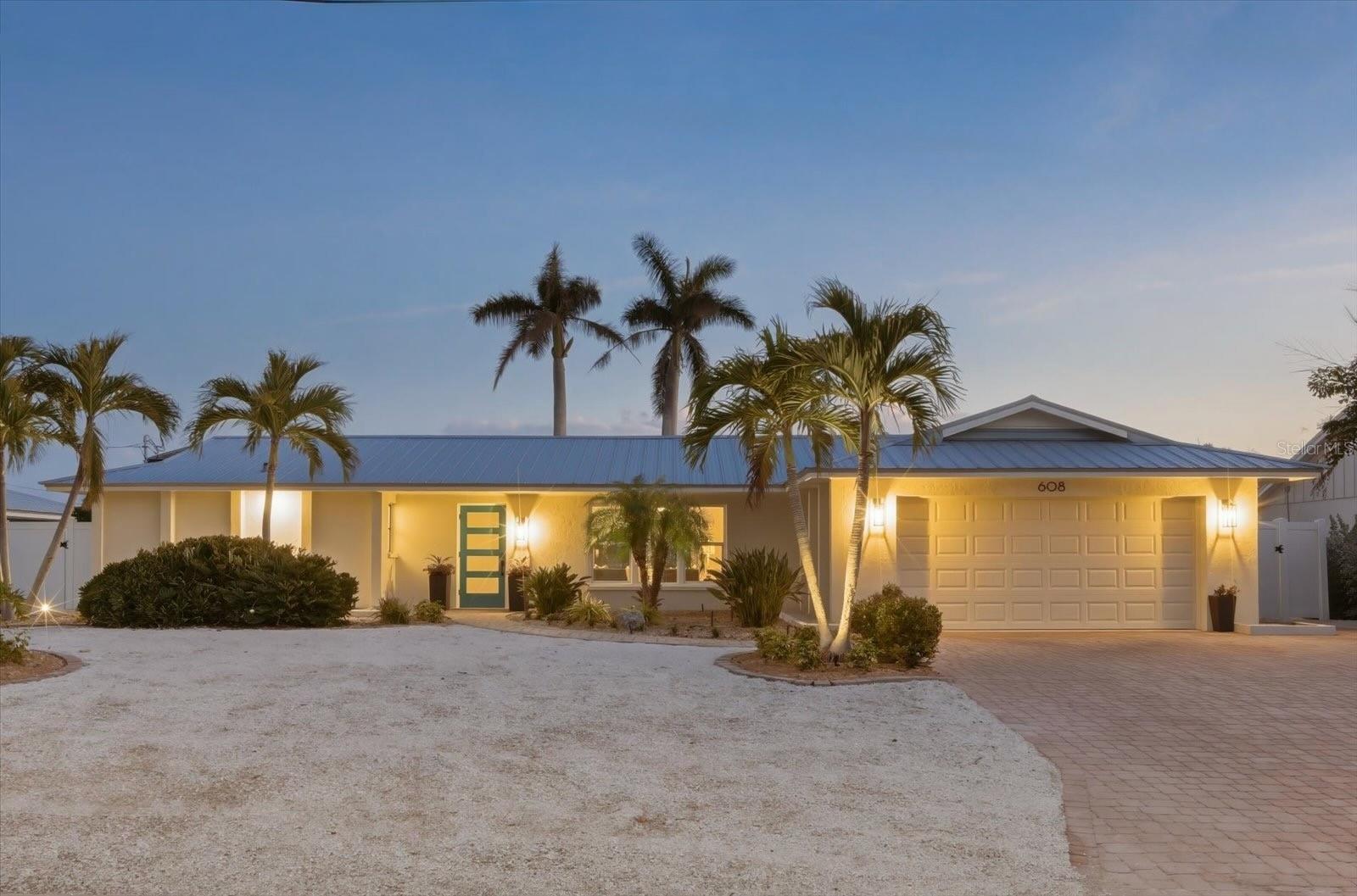 608 Gladstone Ln, FL