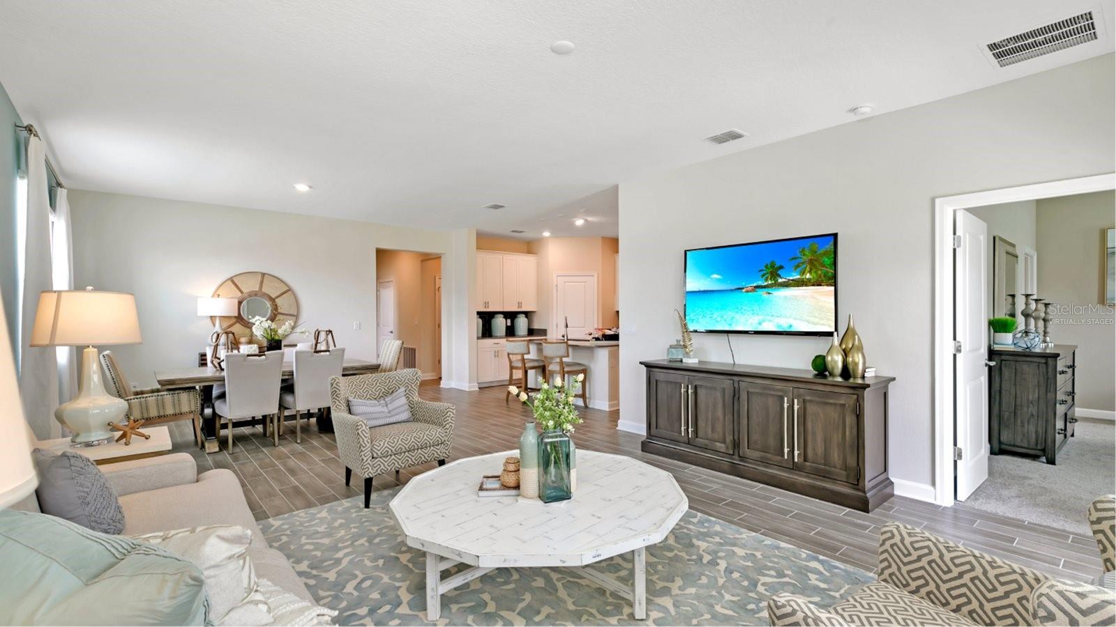 5595 Nina Way, FL