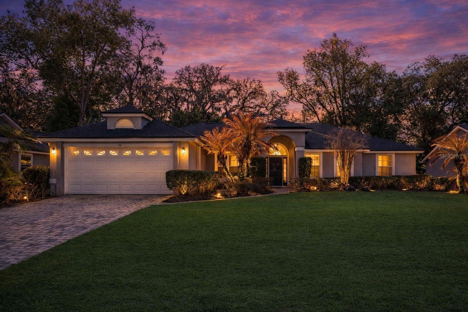 108 Oak View Cir, FL