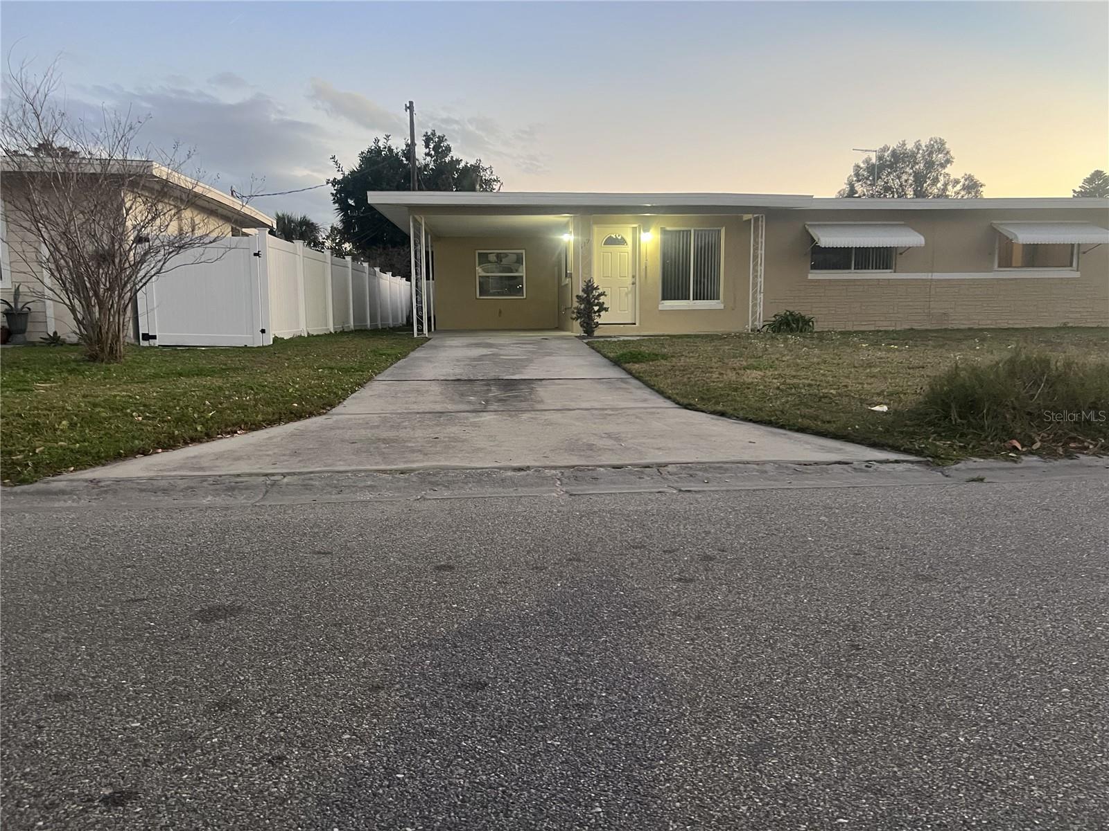 2495 Baywood Drive, FL