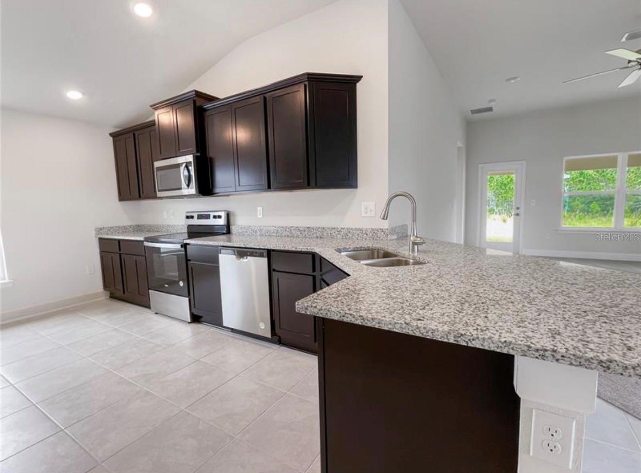 7592 Bent Tree Loop, FL