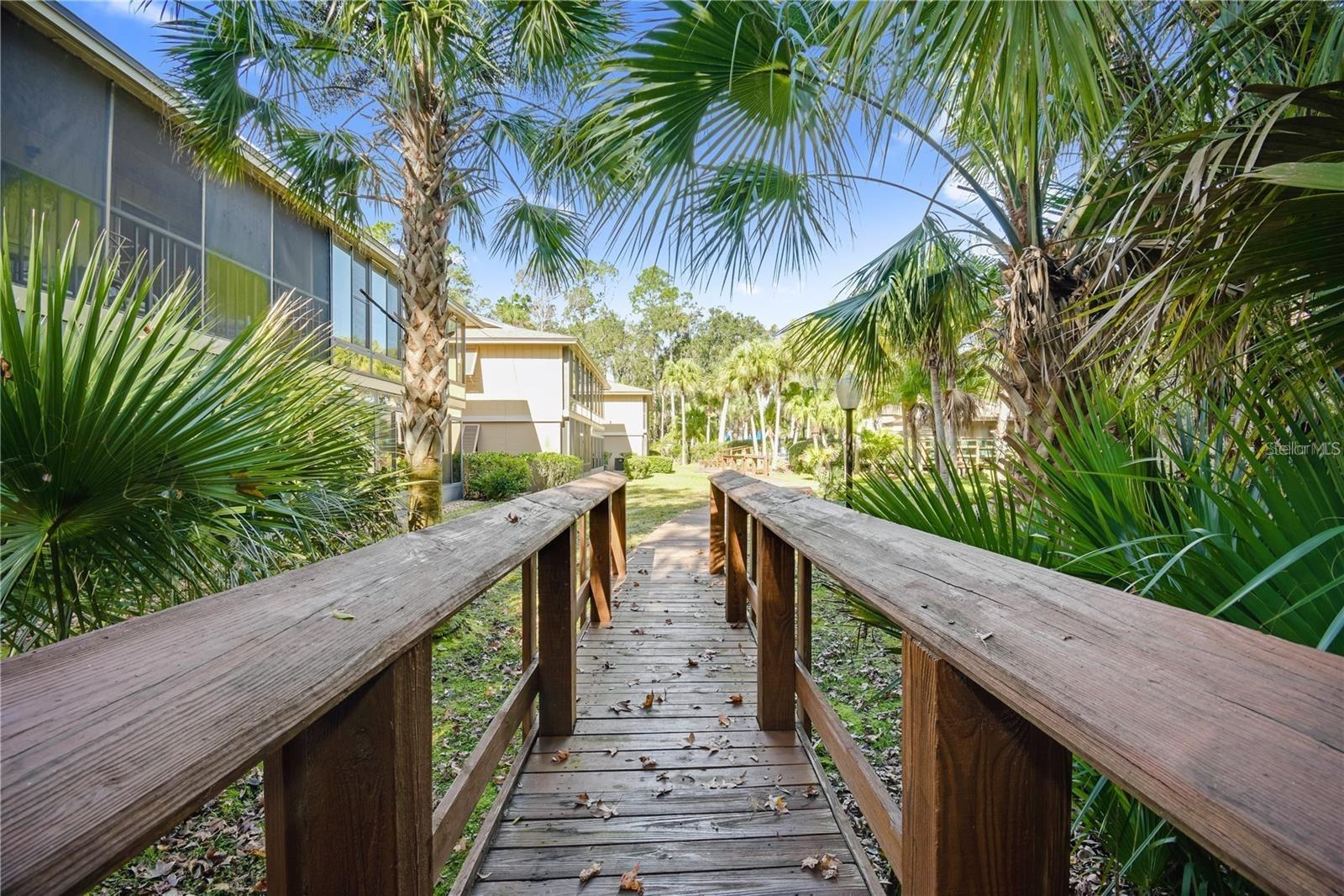 120 Hibiscus Woods Court, FL