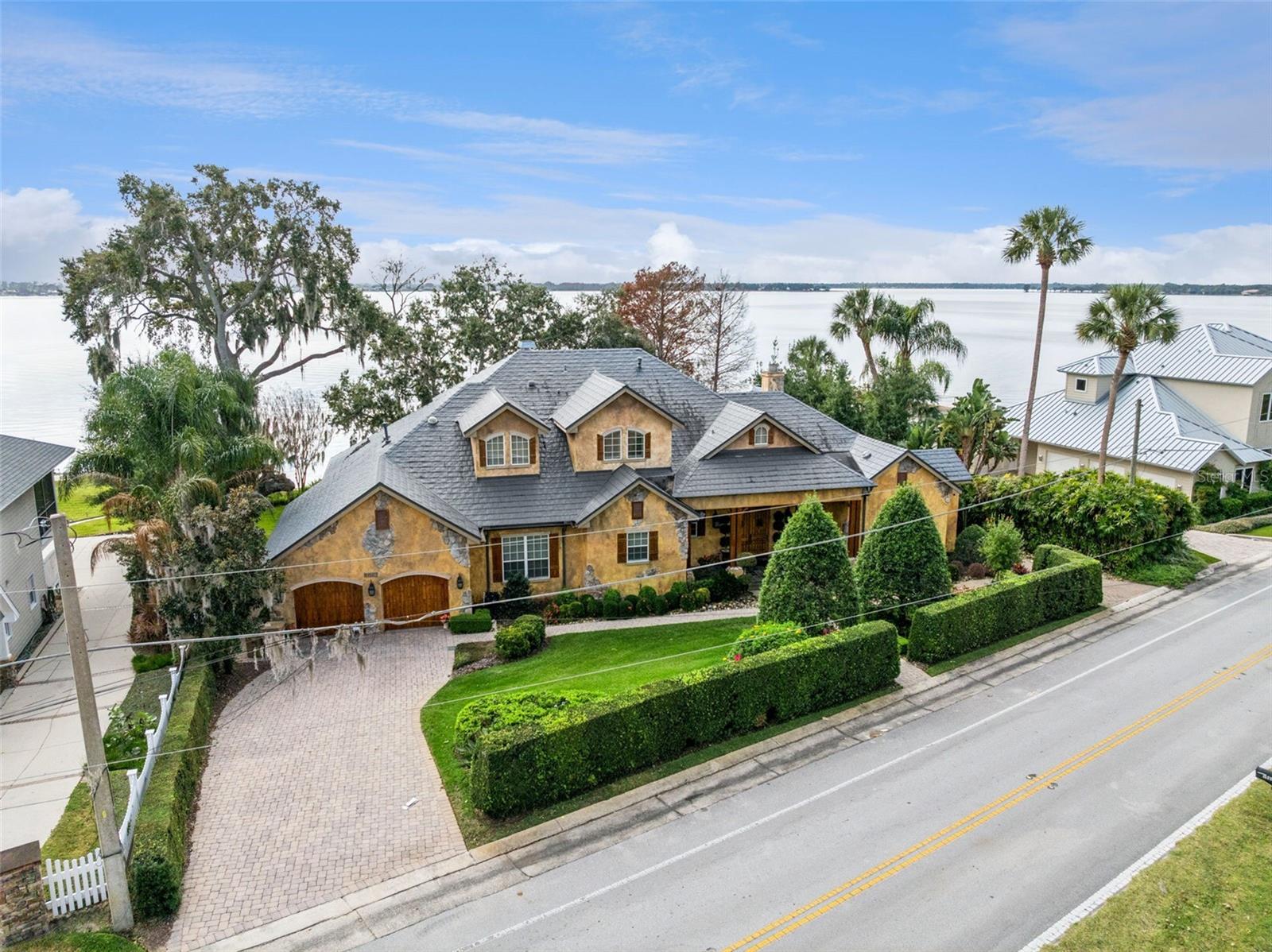 1490 Lakeshore Drive, FL