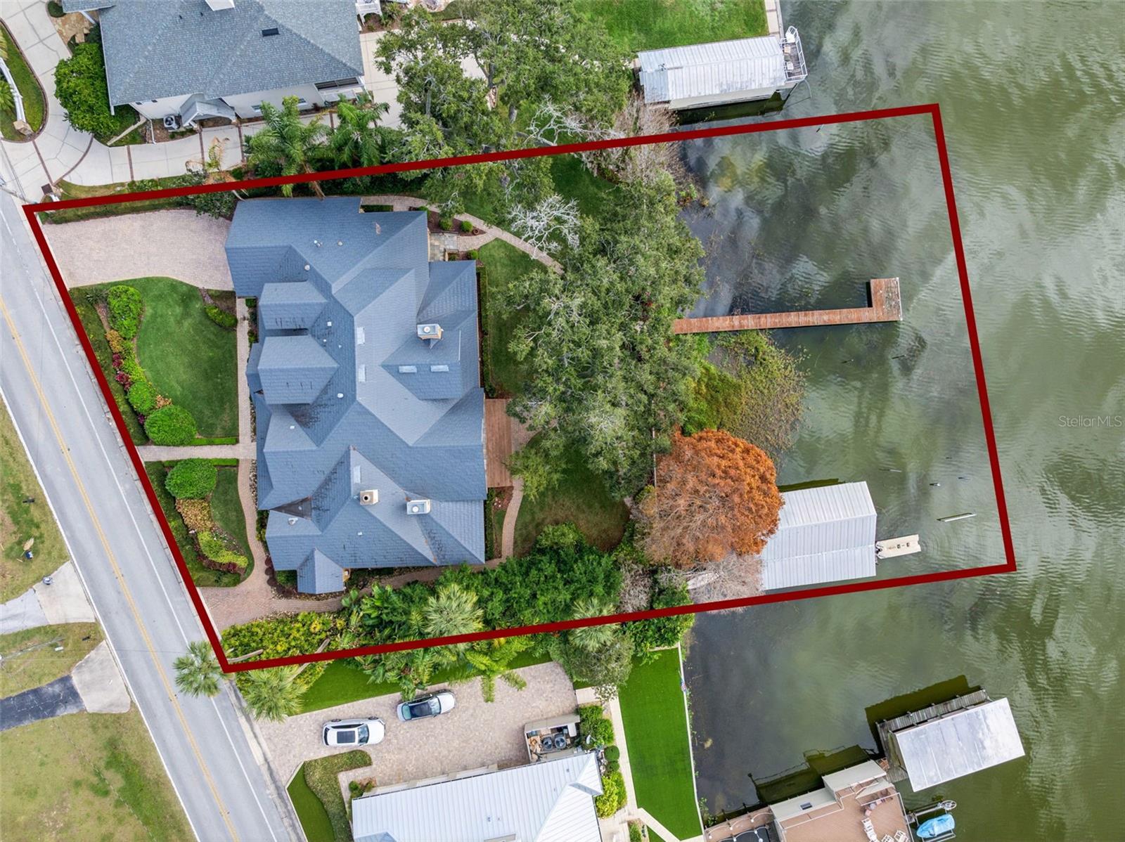 1490 Lakeshore Drive, FL