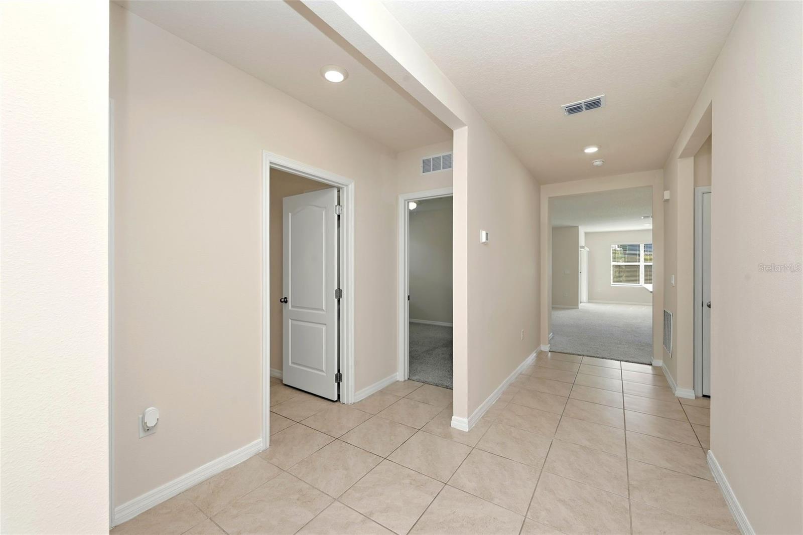 2725 Dumont Lane, FL