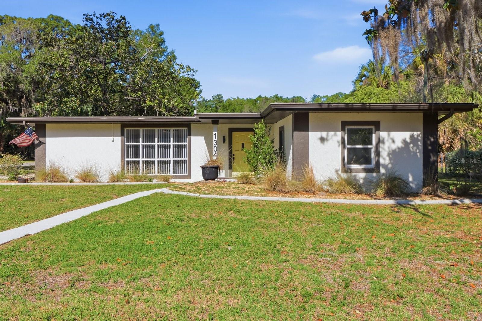 1304 5th Avenue, FL