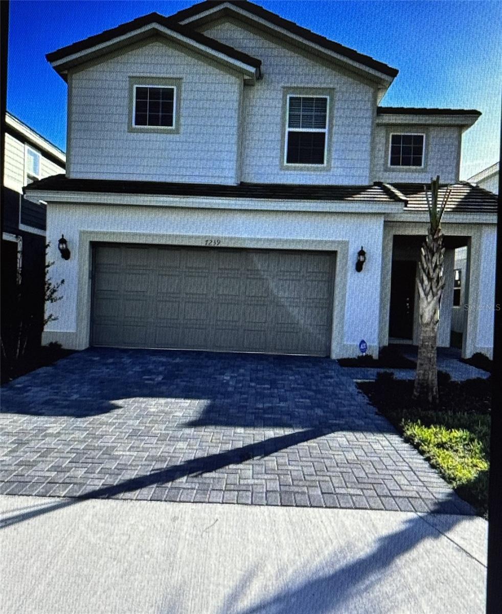 7239 Oakmoss Loop, FL