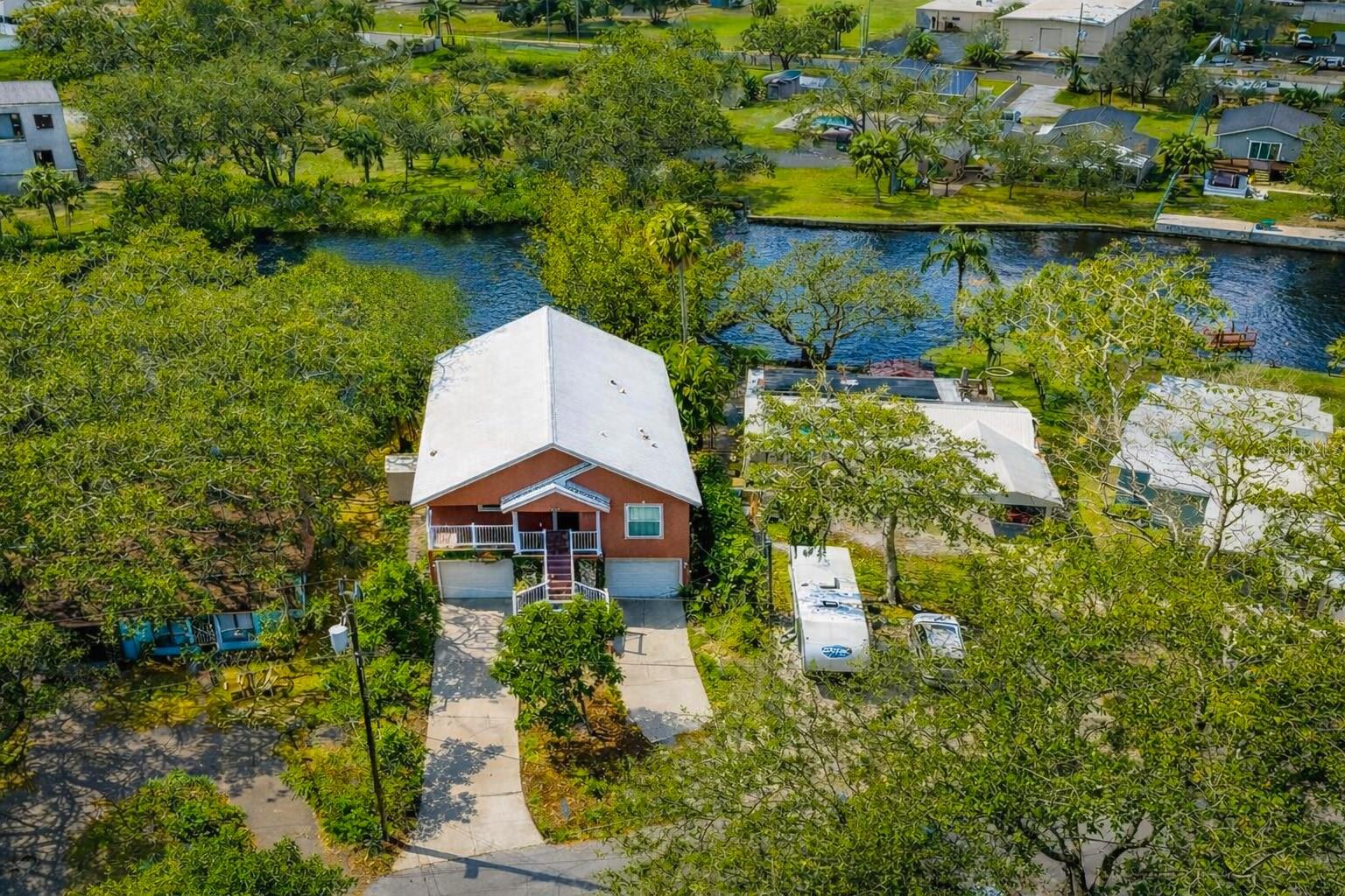 5827 Rio Drive, FL