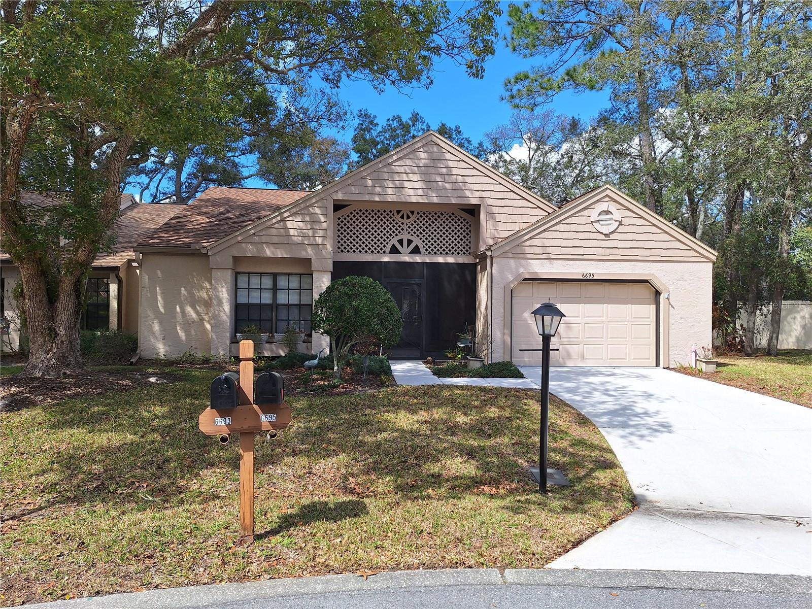 SPRING HILL, FL