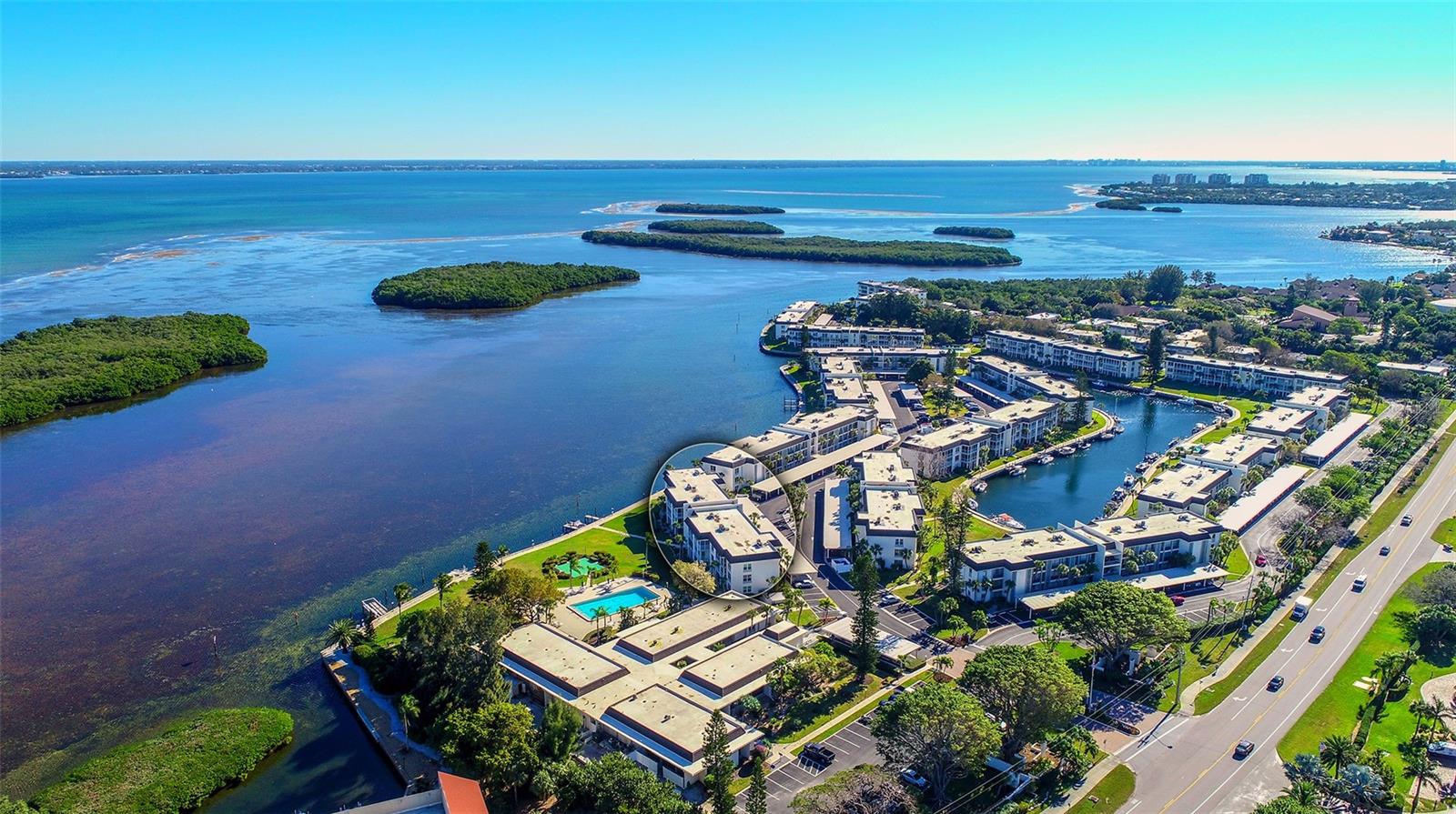 4440 Exeter Dr #301, FL