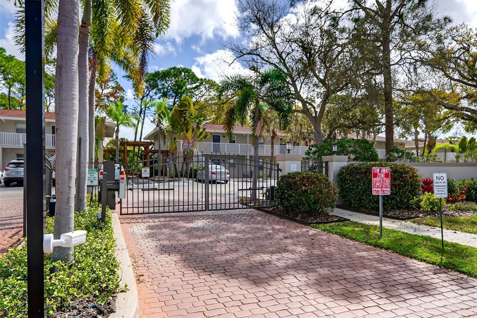 930 La Costa Circle, FL
