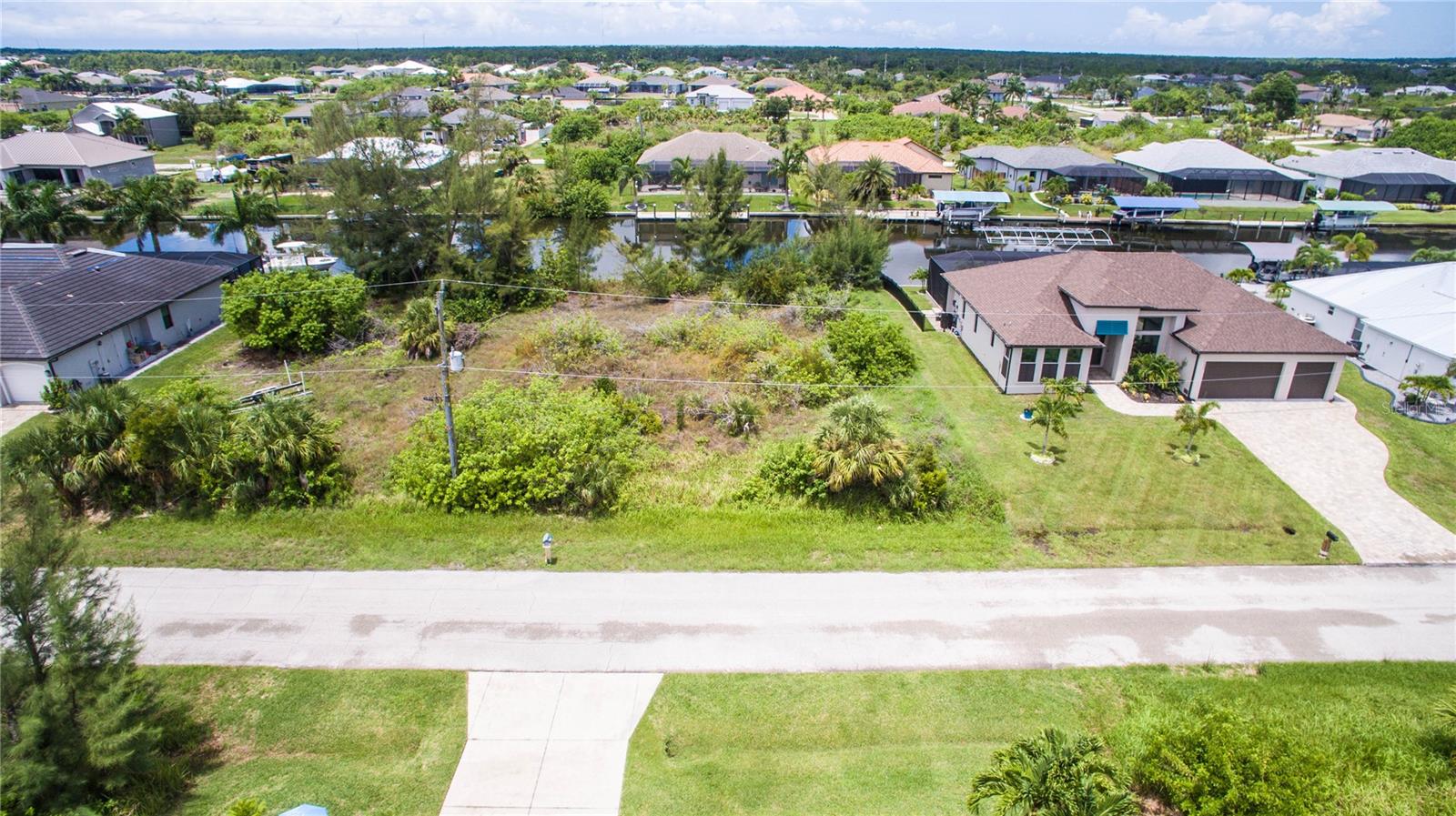 8088 Antwerp Circle, FL