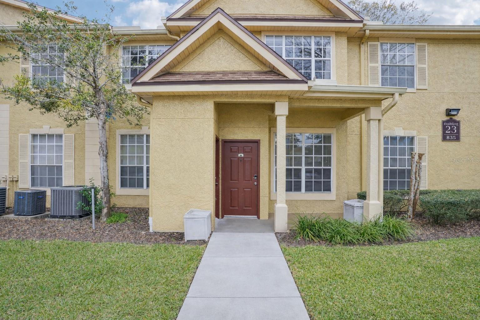 835 Grand Regency Pt #101, FL