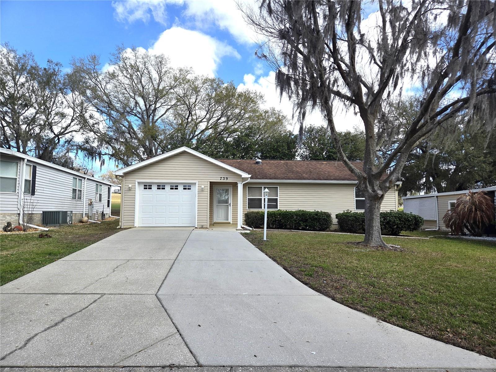739 Heathrow Avenue, FL