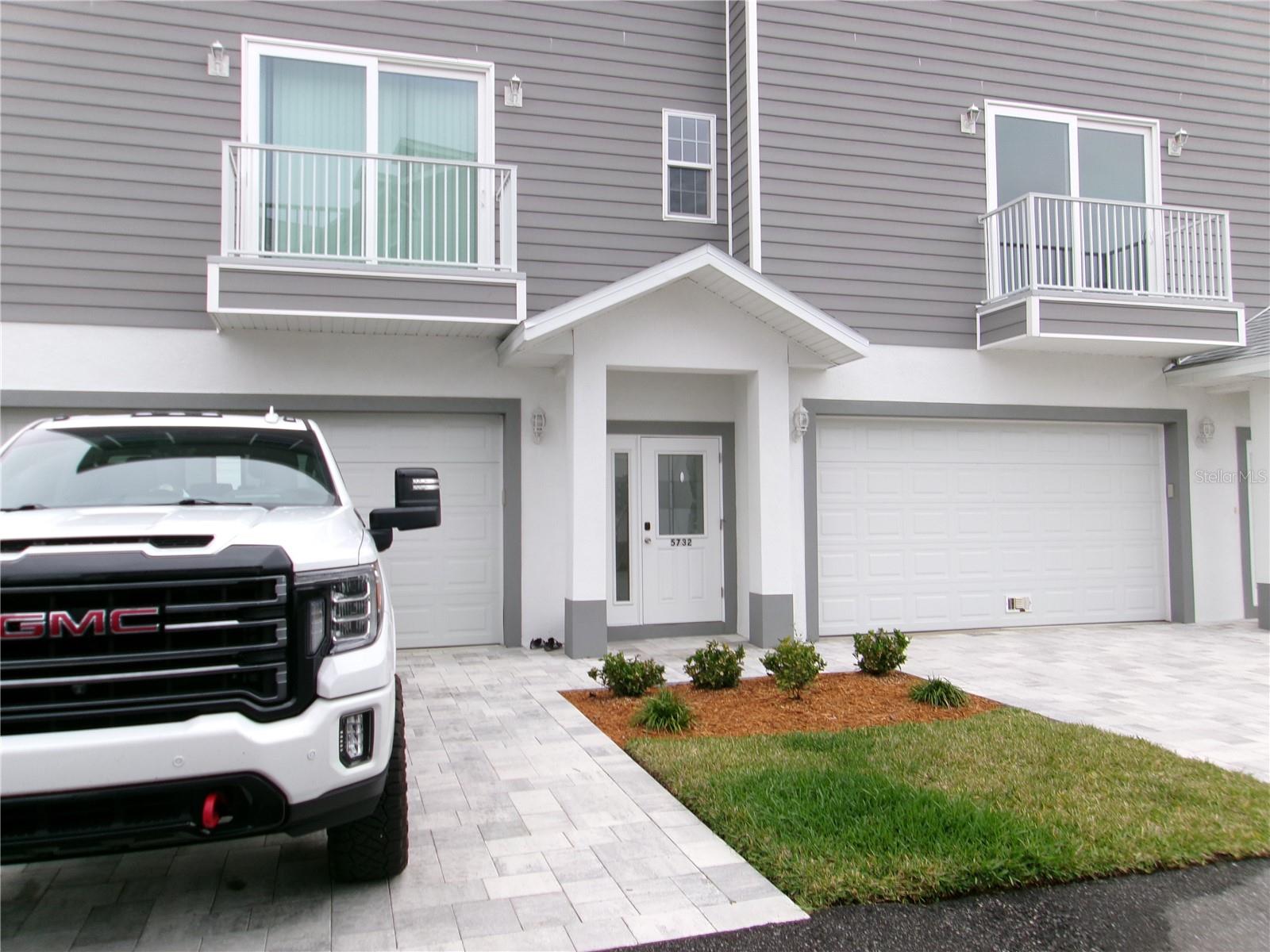 5732 Biscayne Court, FL