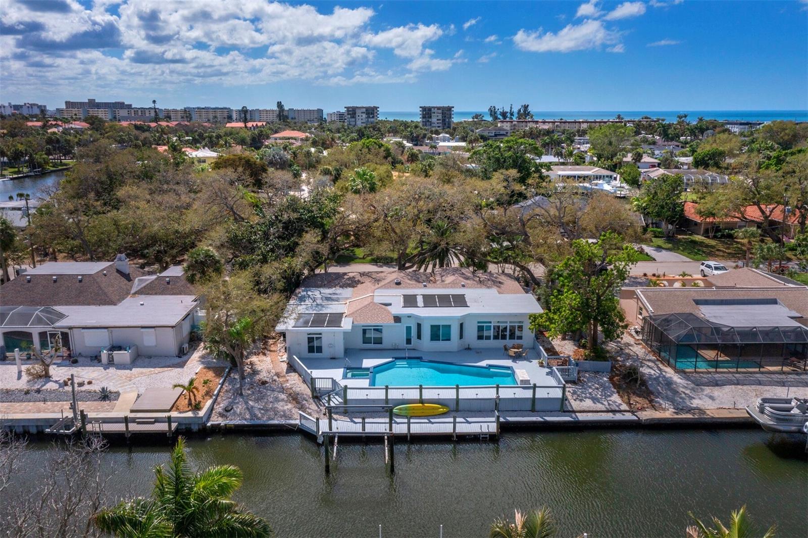 951 Contento St., FL