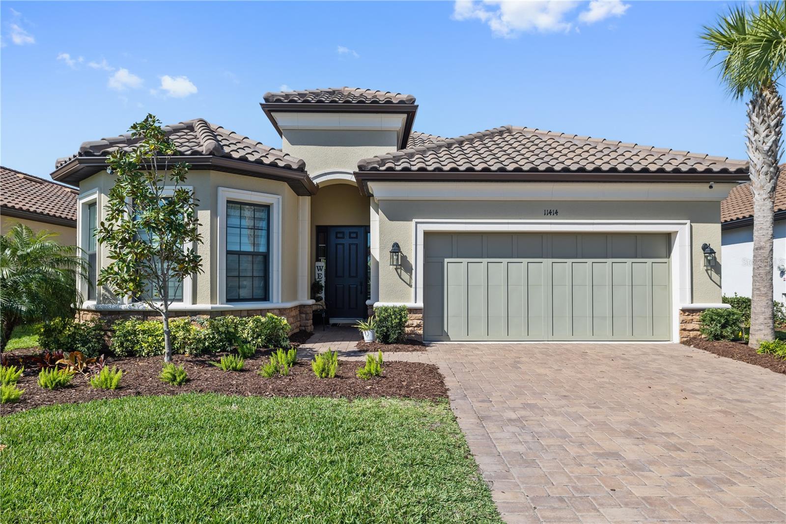 11414 Juglans Drive, FL