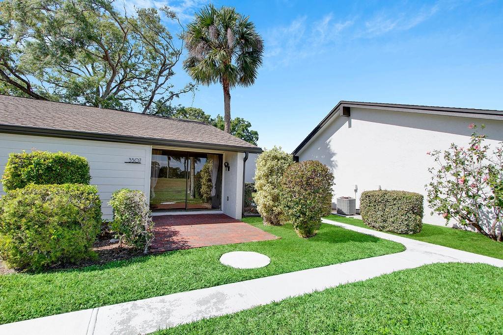 3507 Longmeadow, FL