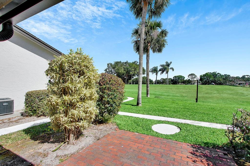 3507 Longmeadow, FL