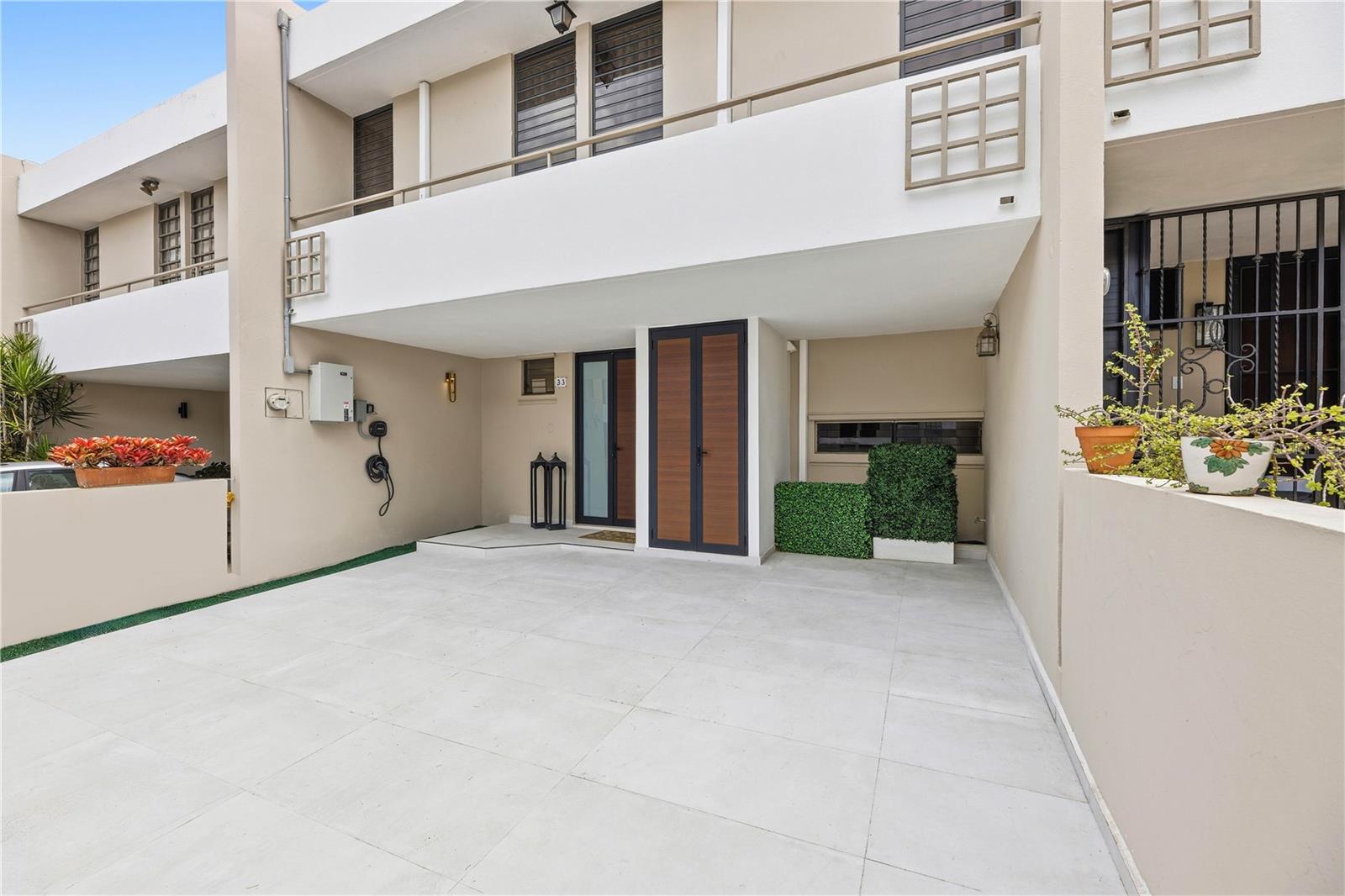 33 Zuania Street, PR