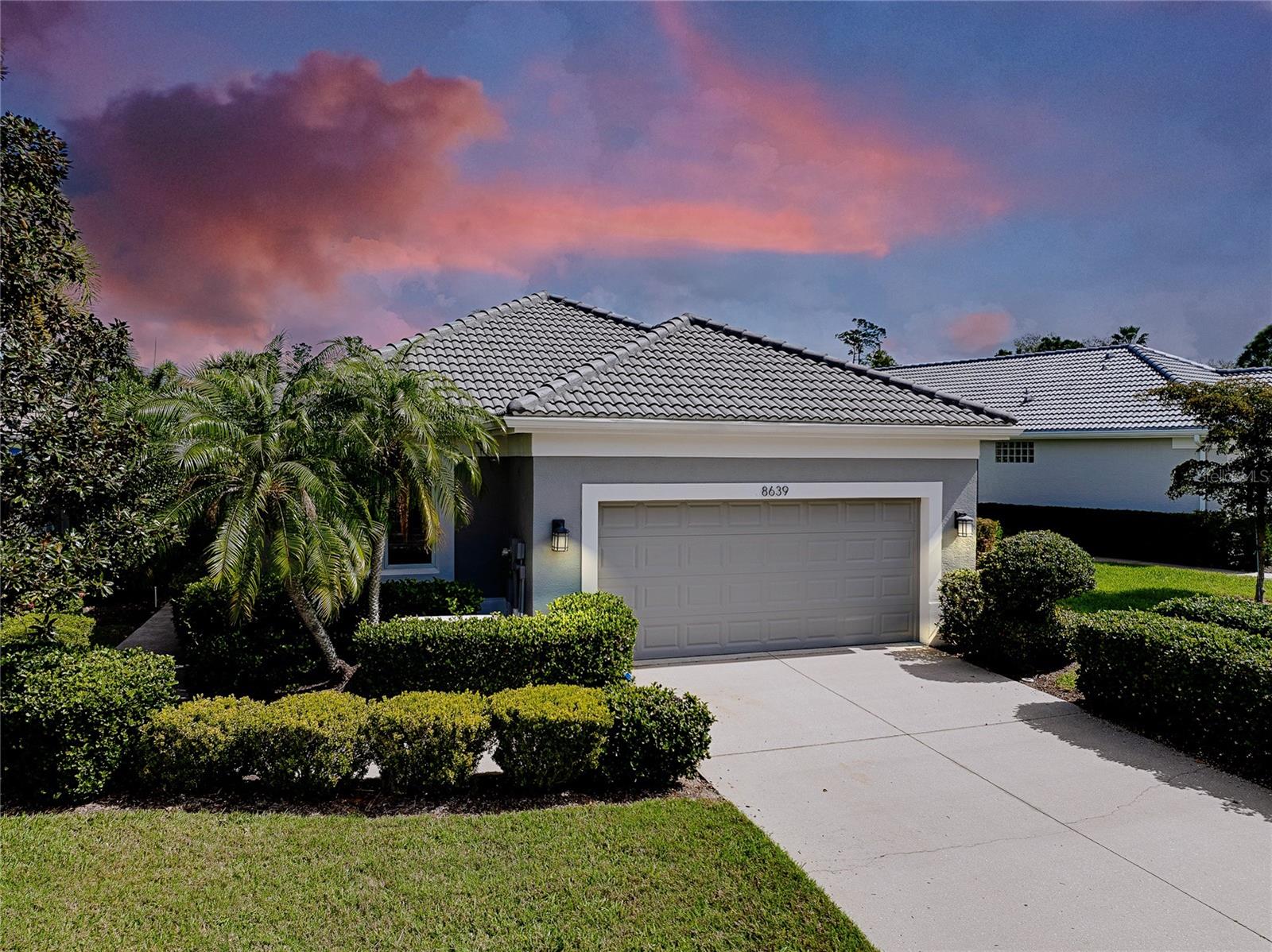 8639 54th Avenue Cir E, FL