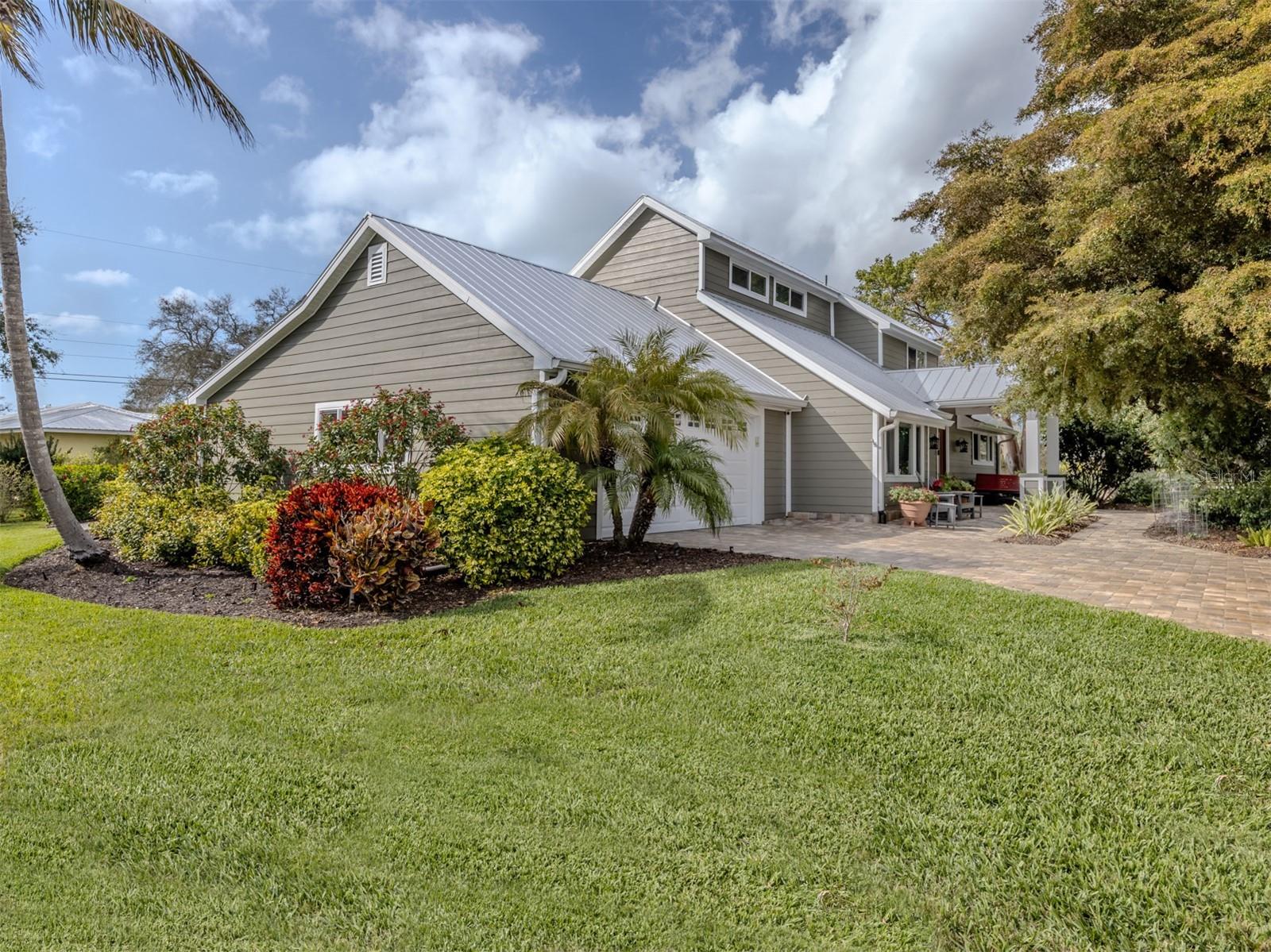 614 Ravenna Street, FL