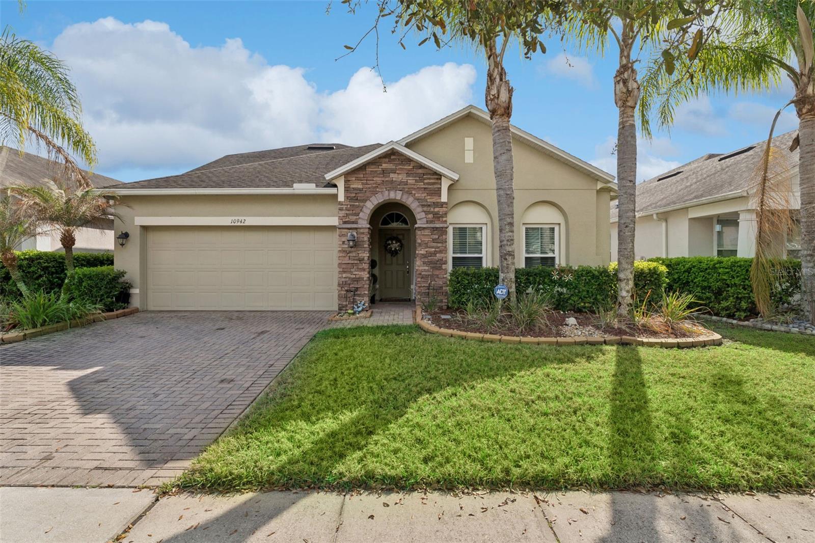 10942 High Bush Court, FL